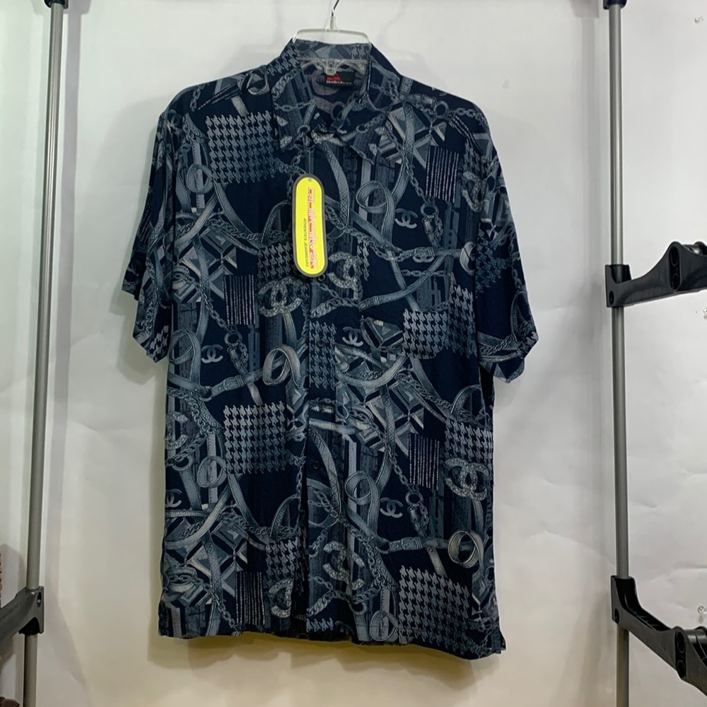 quiksilver mens (XXL) lightweight shirt